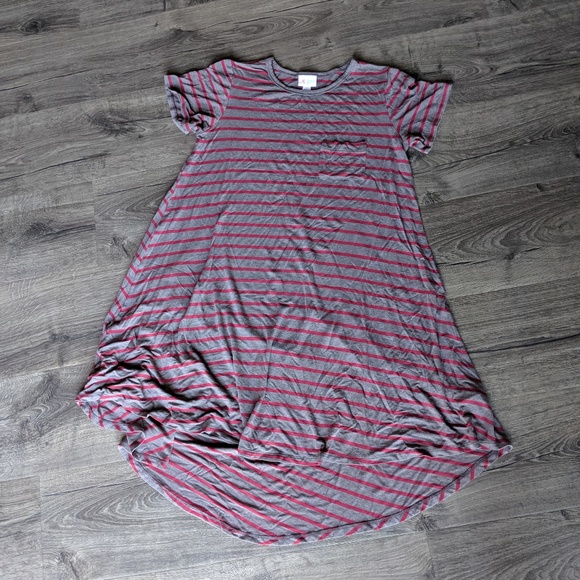 LuLaRoe Dresses & Skirts - LuLaRoe Carly grey and pink